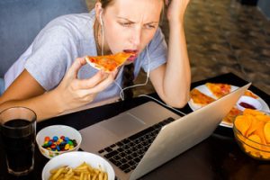How unhealthy eating can lead to snoring