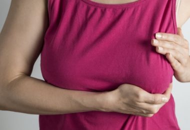 How to manage breast engorgement when weaning
