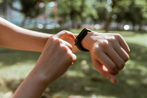 What to Look Out for When Buying a Fitness Tracker