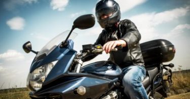 Safety Tips to Follow When Riding a Motorcycle