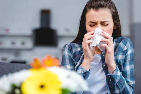 Tips To Avoid Symptoms This Allergy Season