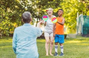 Outdoor Exercise Ideas To Do With Family and Friends