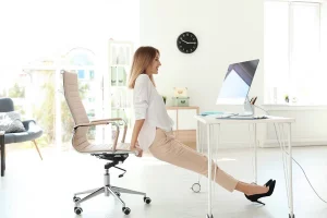 6 Awesome Fitness Tips For People With Desk Jobs 