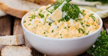 Healthy Things to Eat with Egg Salad