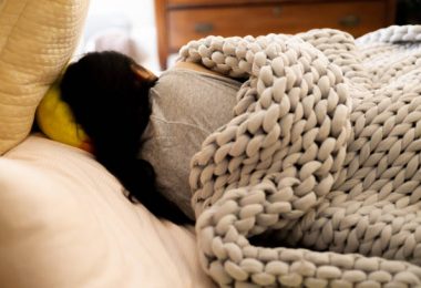 Health Benefits Of Using A Weighted Blanket